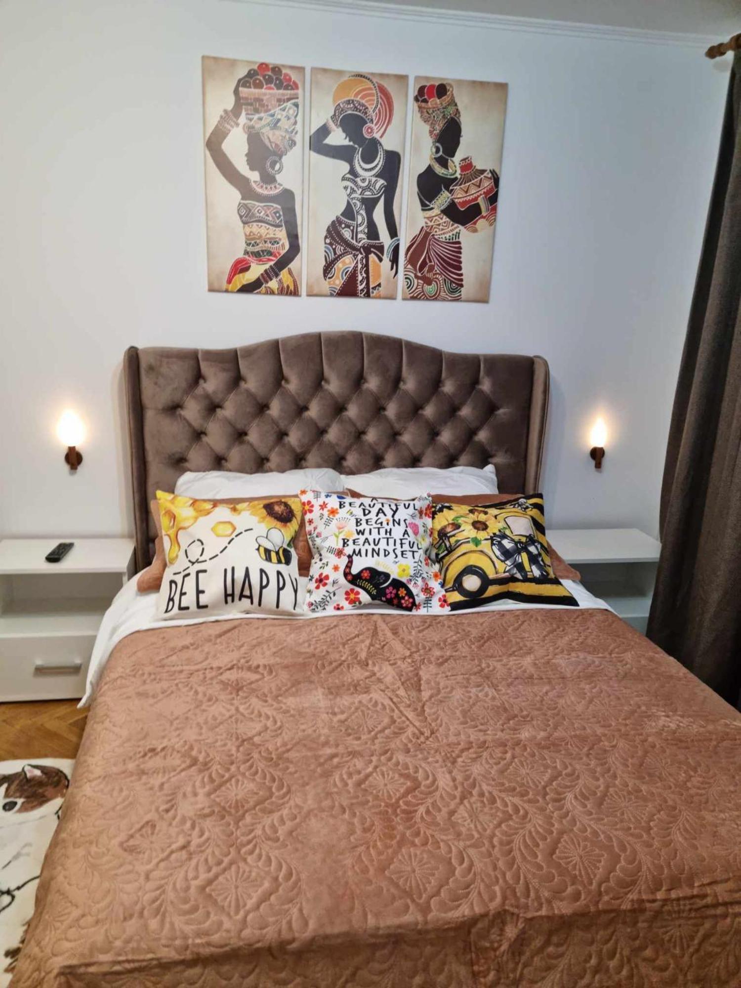 Lovely 2 Bedrooms Flat Cornelia- Central Corabia 외부 사진