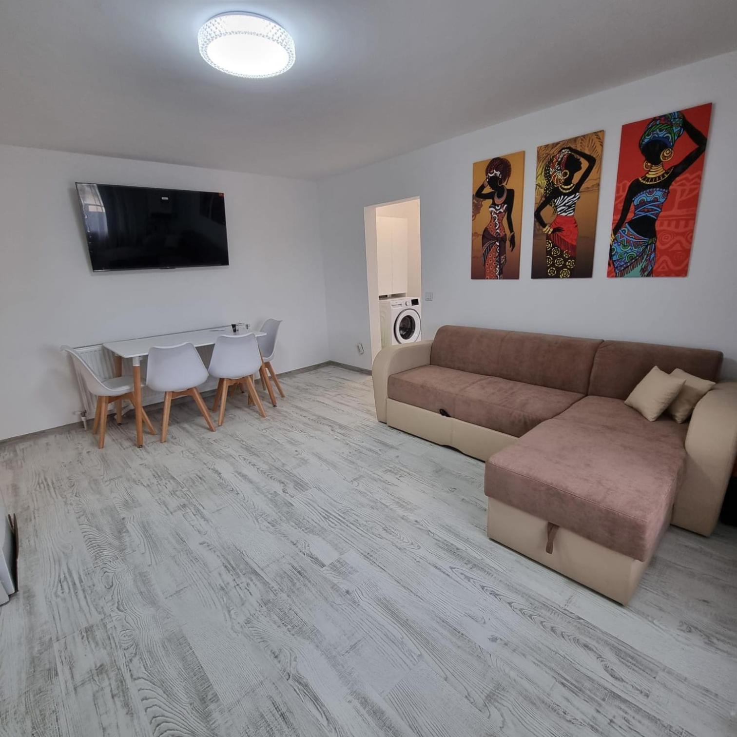 Lovely 2 Bedrooms Flat Cornelia- Central Corabia 외부 사진
