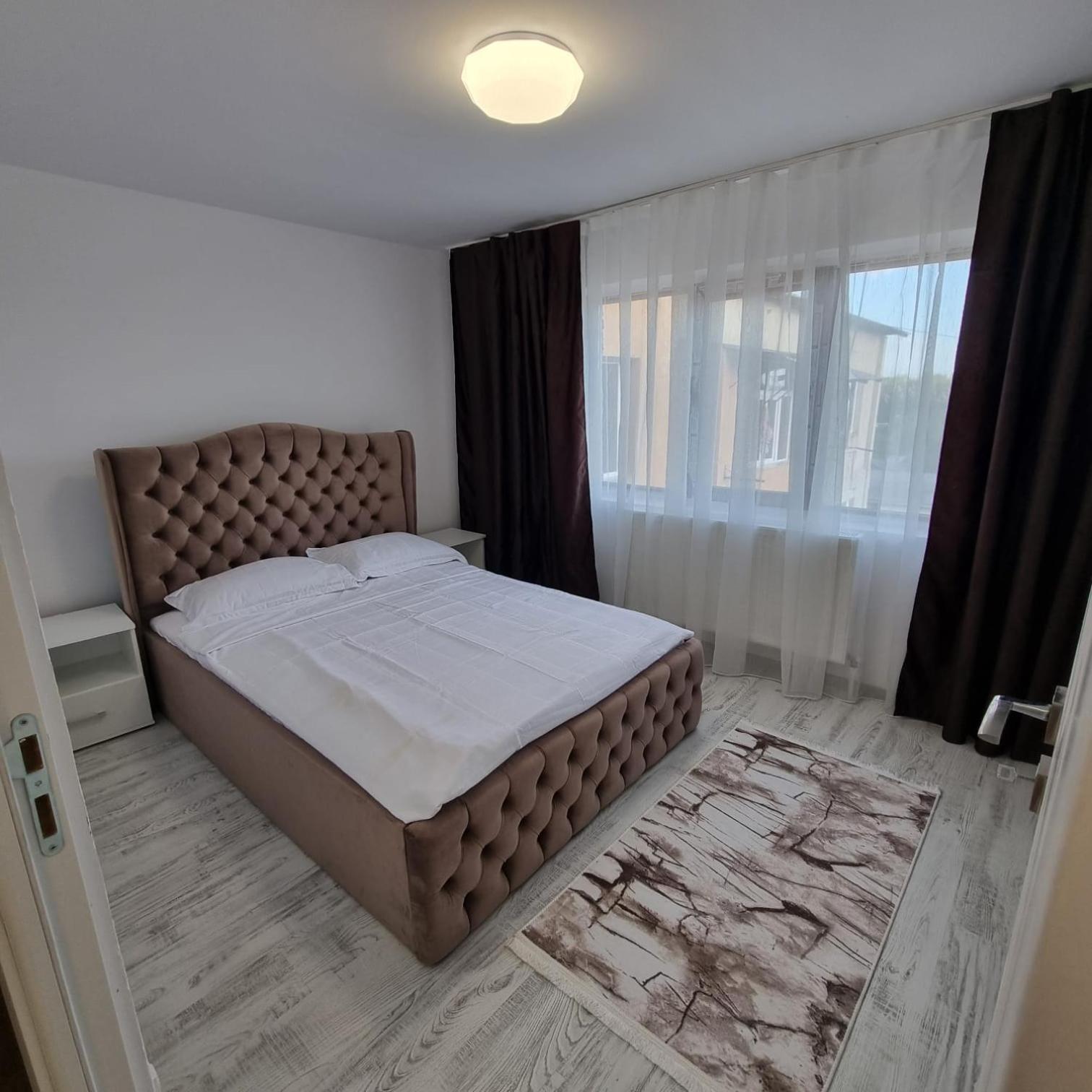 Lovely 2 Bedrooms Flat Cornelia- Central Corabia 외부 사진