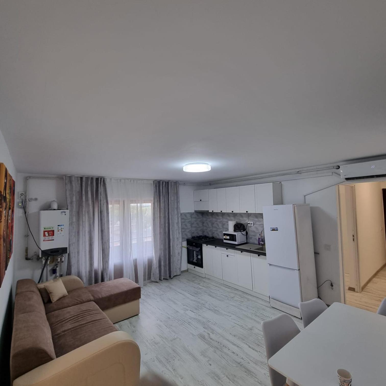 Lovely 2 Bedrooms Flat Cornelia- Central Corabia 외부 사진